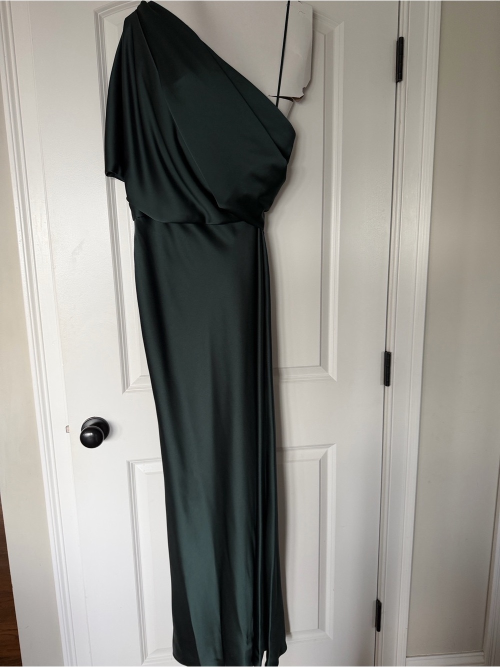 Amsale Elegant Emerald Green One-Shoulder Evening Gown - Picture 7 of 11
